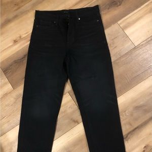 BANANA REPUBLIC HIGH-RISE STRAIGHT 4 BUTTON CLOSURE BLACK JEANS SIZE 27